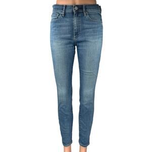 Gap 1969 True Skinny Women's Blue Mid Rise Medium Wash Denim Jeans Size 28S